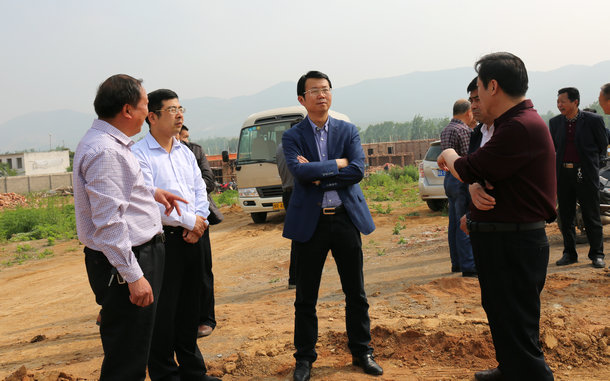 杨曙光深入调研我县重点城市建设项目进展情况