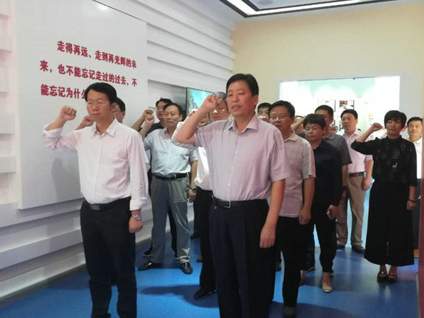我县反腐倡廉警示教育展厅迎来首批参观者 中国财经新闻网 www.prcfe.com